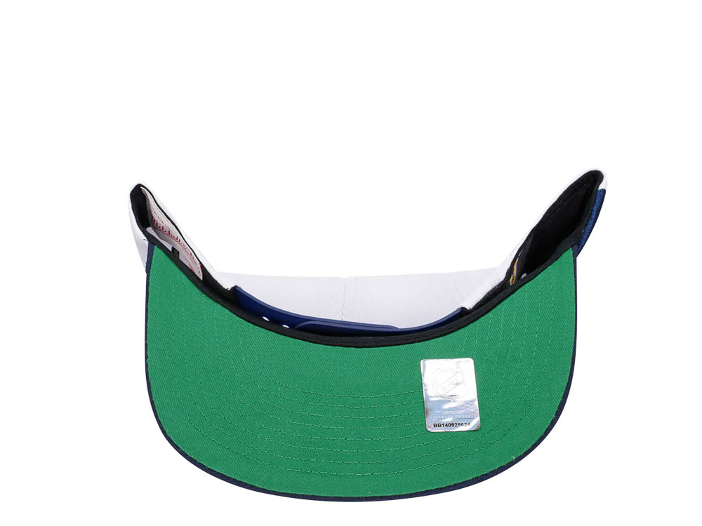 Mitchell & Ness Hartford Whalers Vintage Sharktooth Snapback Cap