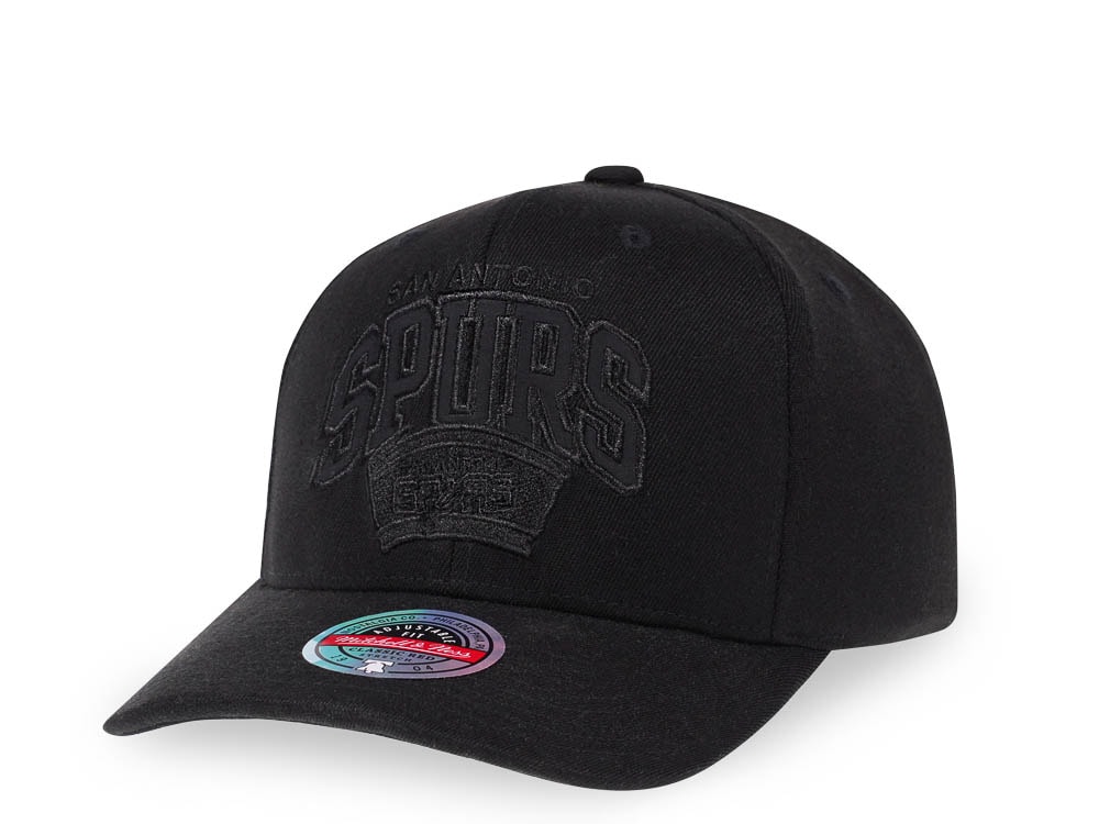 Mitchell & Ness San Antonio Spurs Black on Black Red Line Solid Flex Snapback Cap