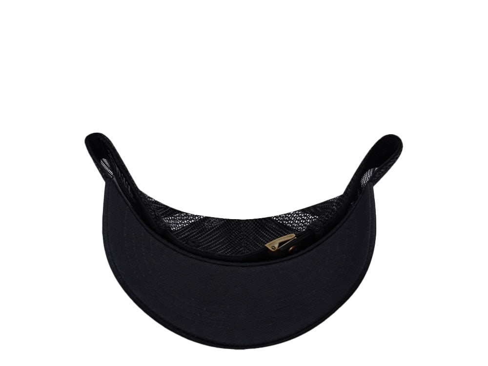 Von Dutch Oval Patch Black Edition Trucker Kids Strapback Cap