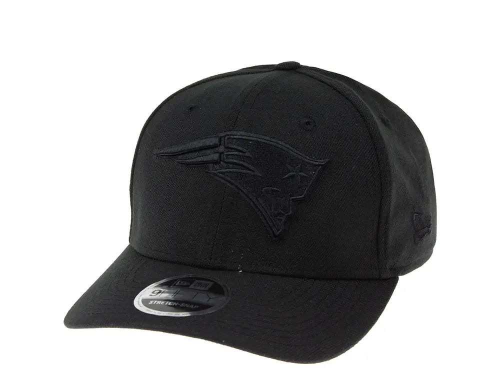 New Era New England Patriots Black on Black 9Fifty Stretch Snapback