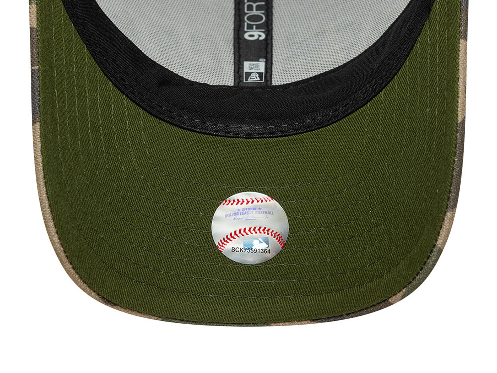 New Era New York Yankees Wordmark Camo 9Forty M Crown Snapback Cap