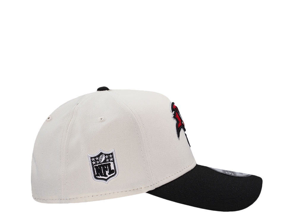 New Era Tampa Bay Buccaneers Classic Chrome Two Tone Edition 9Forty A Frame Snapback Cap