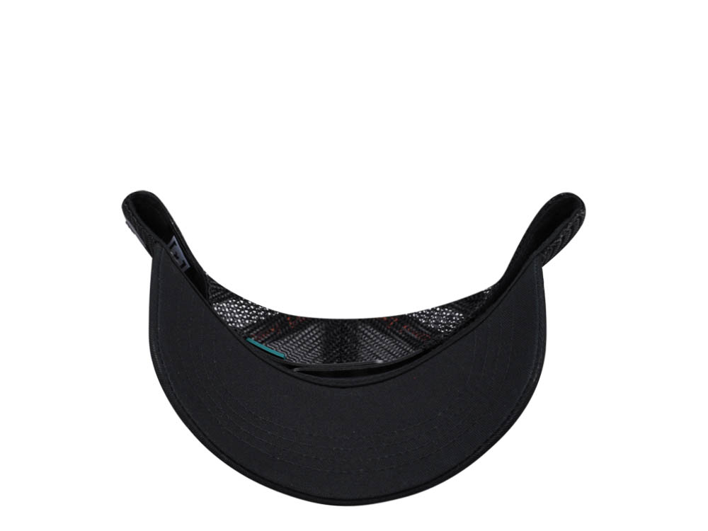 Capslab Fantastic Beasts Dragon Black Trucker Snapback Cap