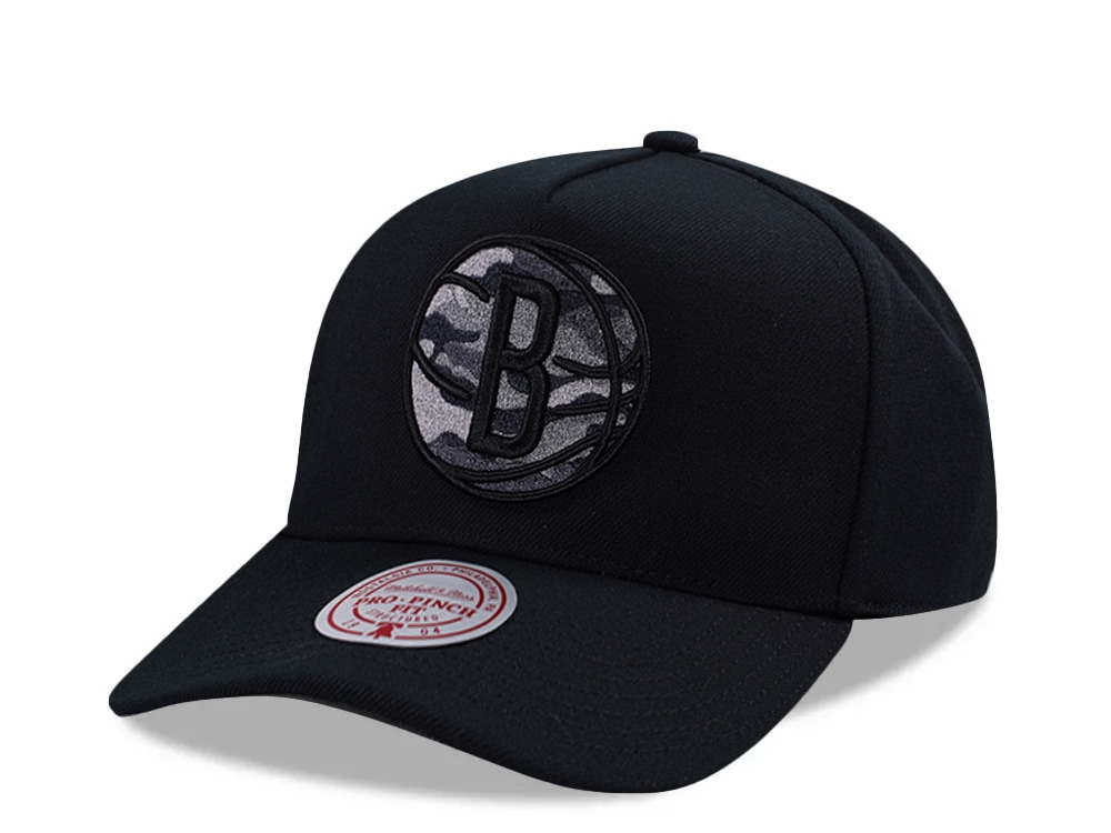 Mitchell & Ness Brooklyn Nets 404 Club Camo Black Edition Pro Pinch Fit Snapback Cap
