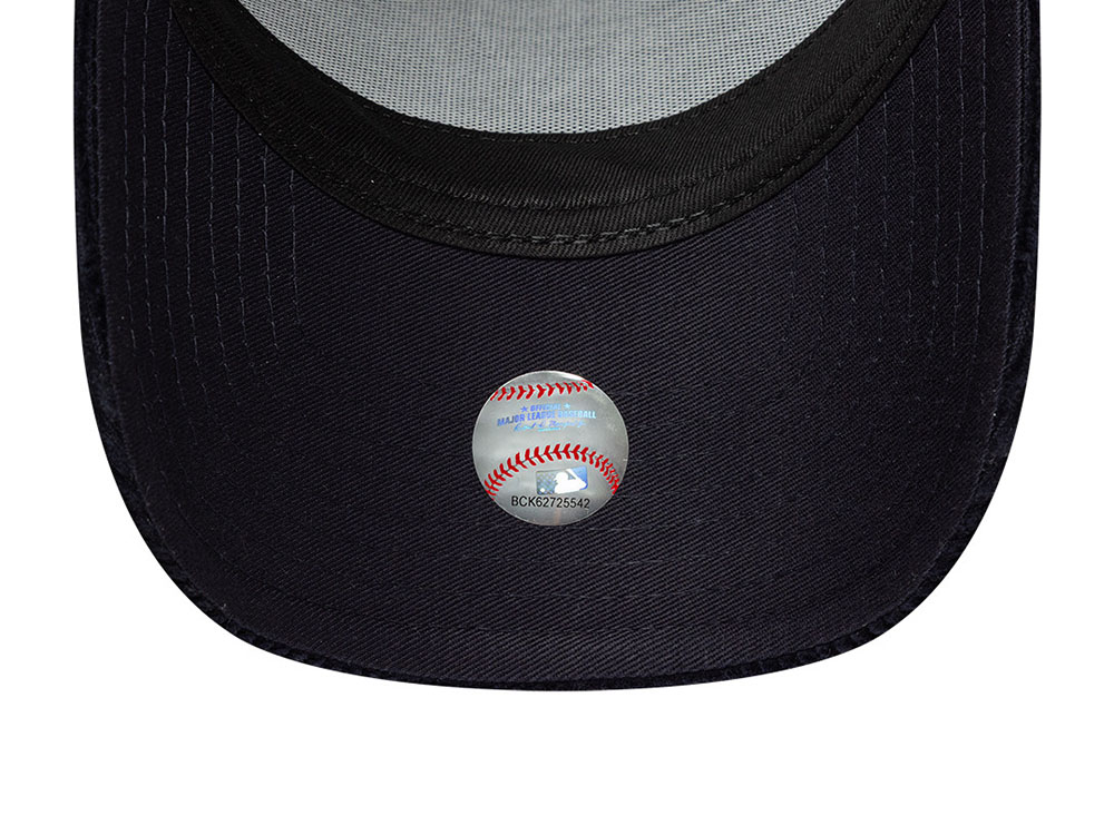 New Era New York Yankees Corduroy Tonal Navy Prime Edition 9Forty A Frame Trucker Snapback Cap
