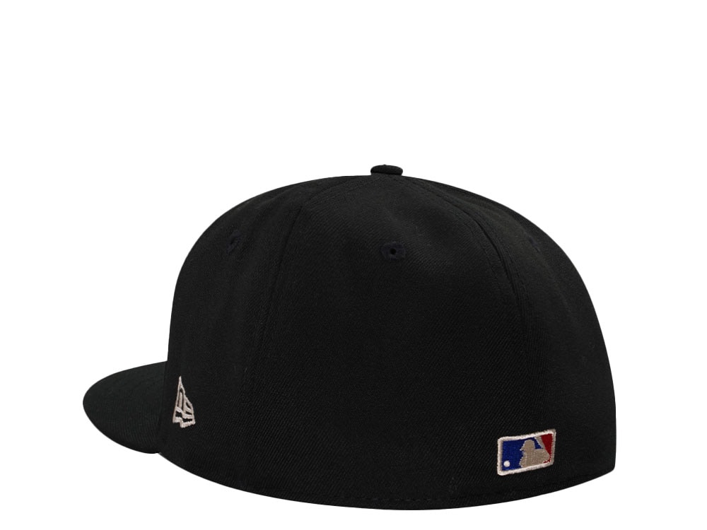 New Era Cincinnati Reds Classic Black Edition 59Fifty Fitted Cap