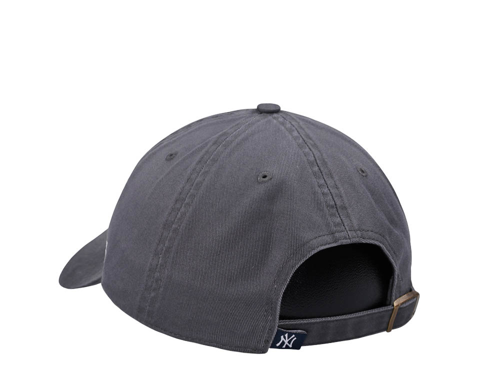 47Brand New York Yankees Charcoal Clean Up Strapback Cap