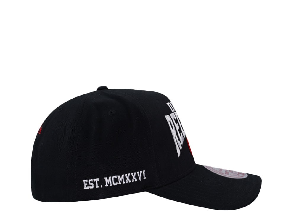 Mitchell & Ness Detroit Red Wings Black Pro Pinch Fit Snapback Cap
