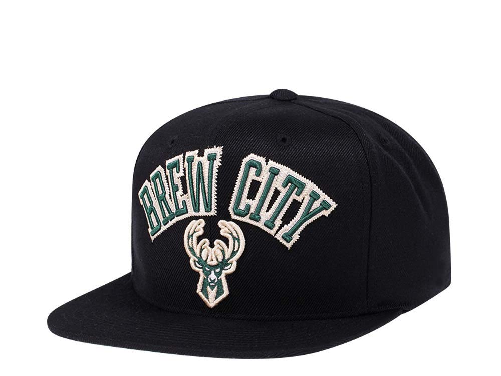 Mitchell & Ness Milwaukee Bucks Black Zig Zag Satin Undervisor Snapback Cap