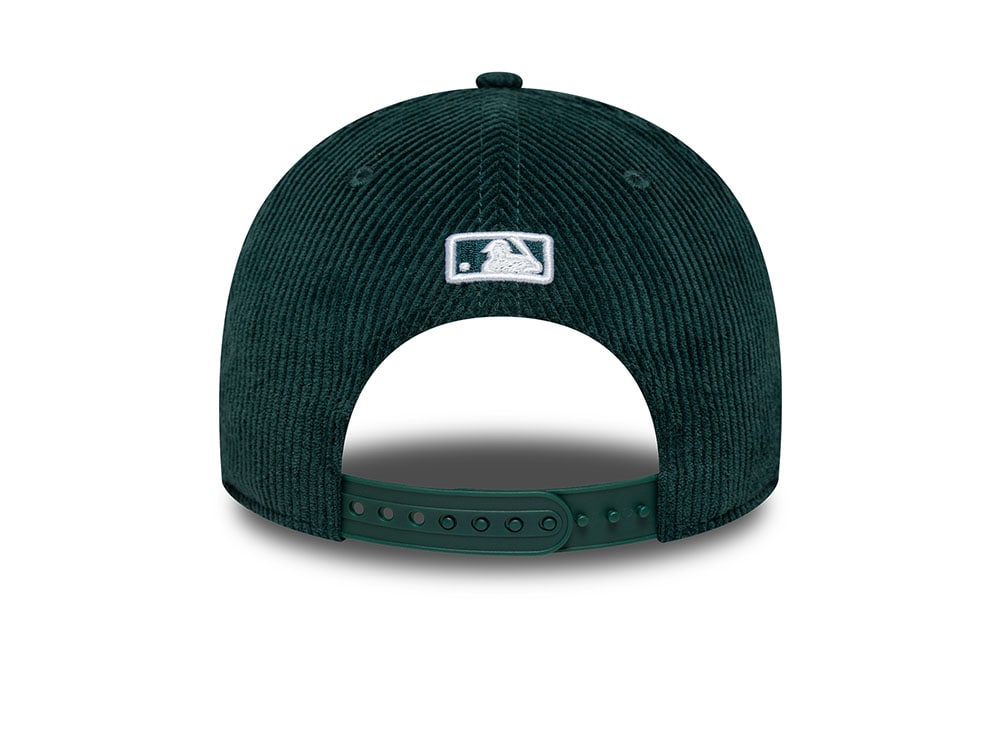 New Era Oakland Athletics Cord Dark Green 9Forty M Crown Snapback Cap