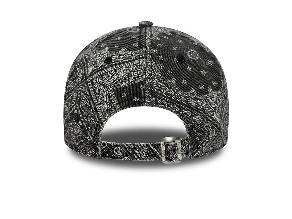New Era New York Yankees Washed Paisley Black 9Twenty Strapback Cap