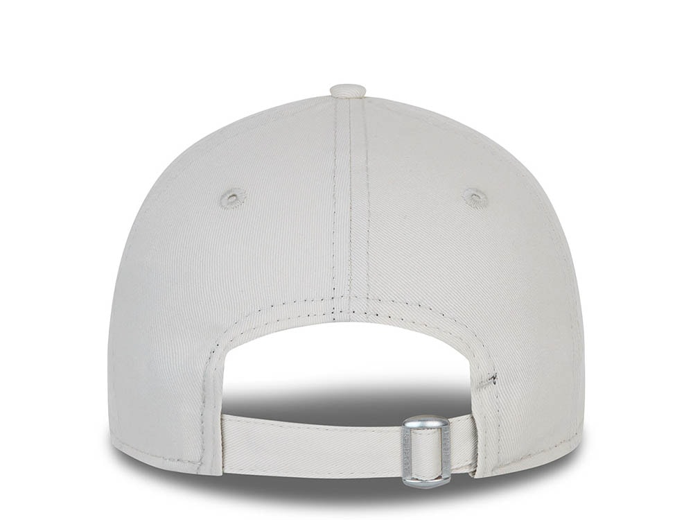New Era New York Yankees League Essential White Womens 9Forty Strapback Cap