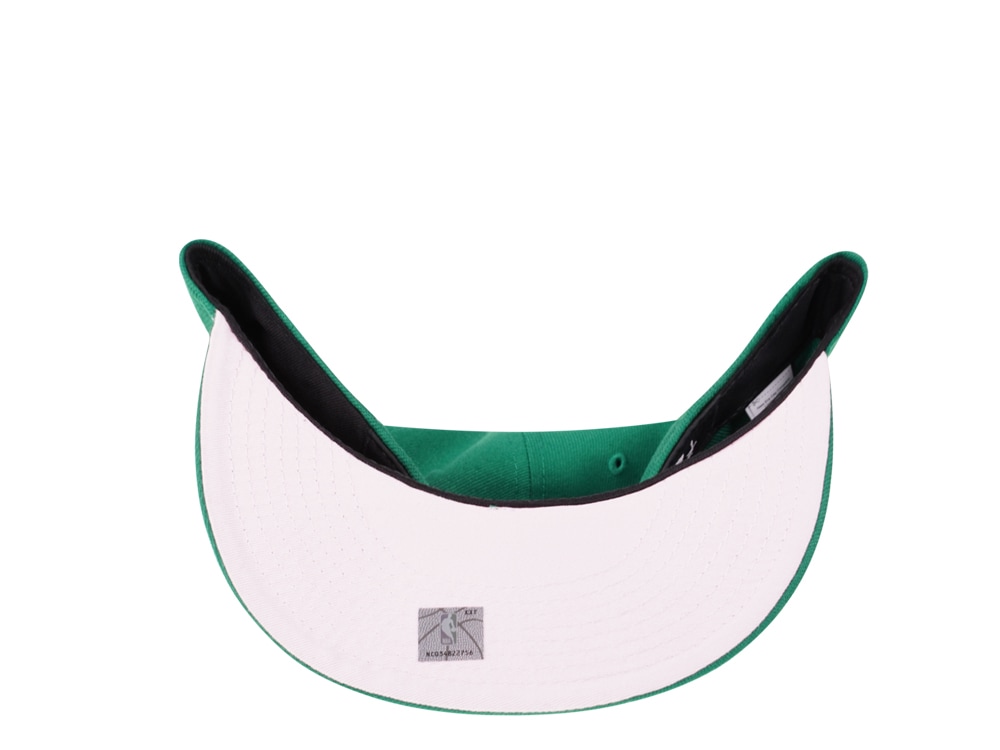 New Era Boston Celtics Green Chainstitchheart Edition 59Fifty Fitted Cap