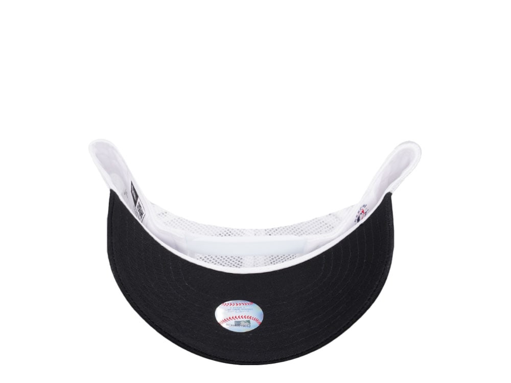 New Era New York Yankees Black A Frame Trucker Kids 9Forty Strapback Cap