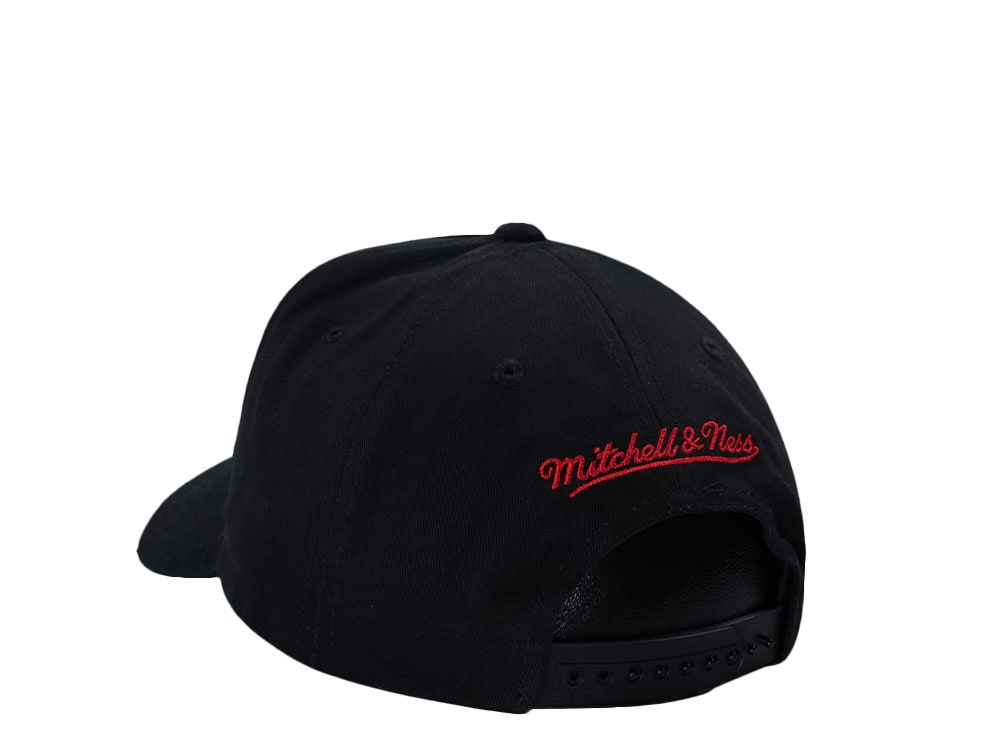 Mitchell & Ness Detroit Red Wings Black Pro Pinch Fit Snapback Cap