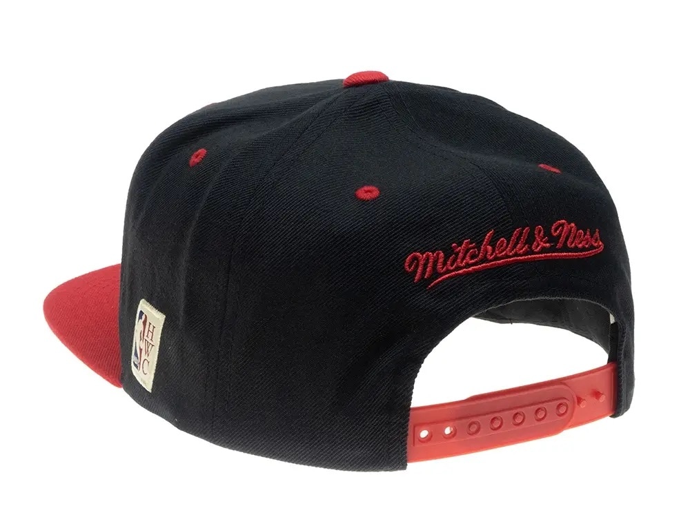 Mitchell & Ness Philadelphia 76ers HWC Team Arch Snapback Cap