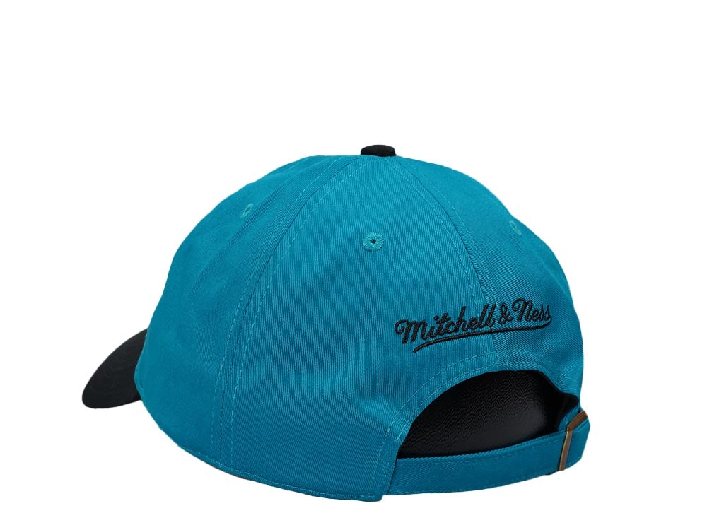 Mitchell & Ness Detroit Pistons Team Two Tone 2.0 Hardwood Classic Dad Strapback Cap