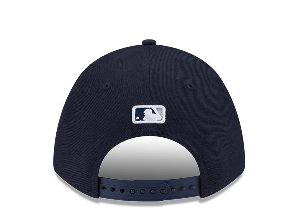 New Era New York Yankees Player Replica 9Forty M Crown Snapback Cap