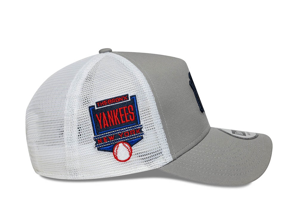 New Era New York Yankees Side Patch 9Forty A Frame Trucker Snapback Cap