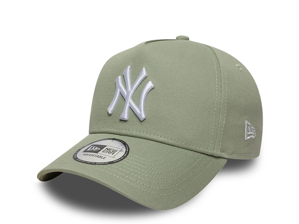 New Era New York Yankees Essential Evergreen 9Forty E Frame Snapback Cap