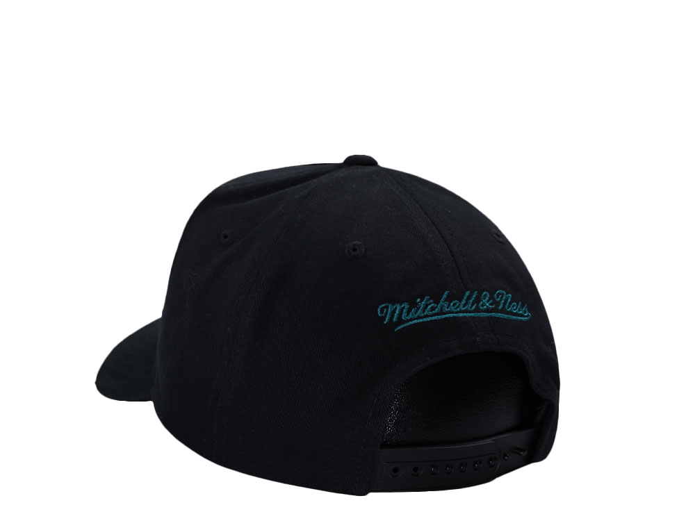 Mitchell & Ness San Jose Sharks Black Pro Pinch Fit Snapback Cap