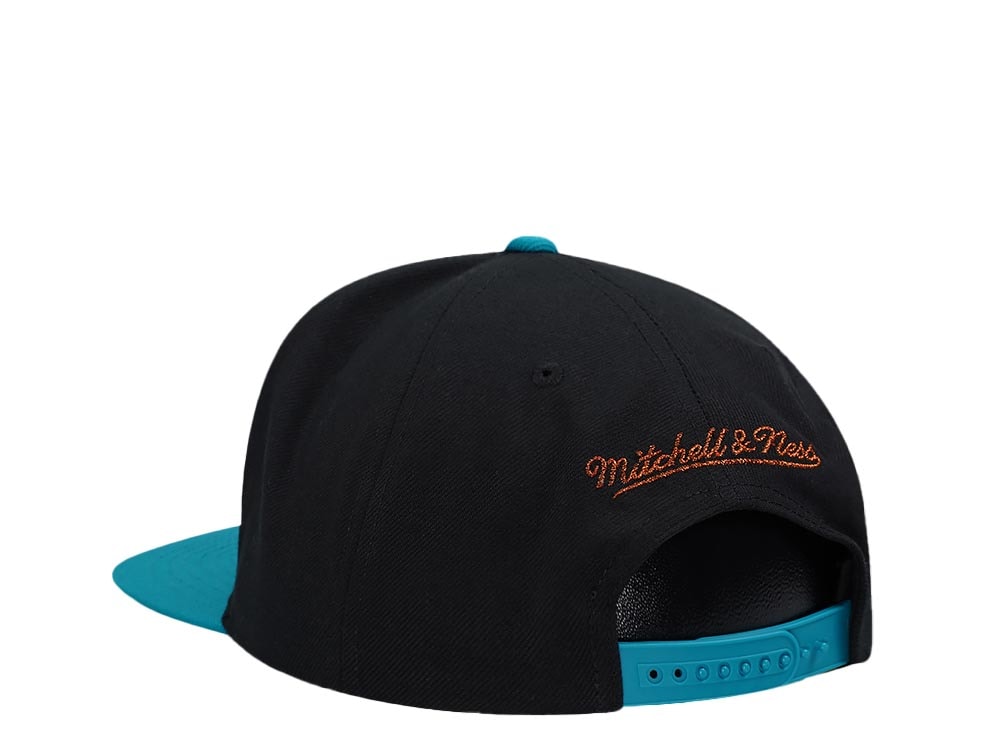 Mitchell & Ness Brooklyn Nets Make Cents Black Two Tone Edition Snapback Cap