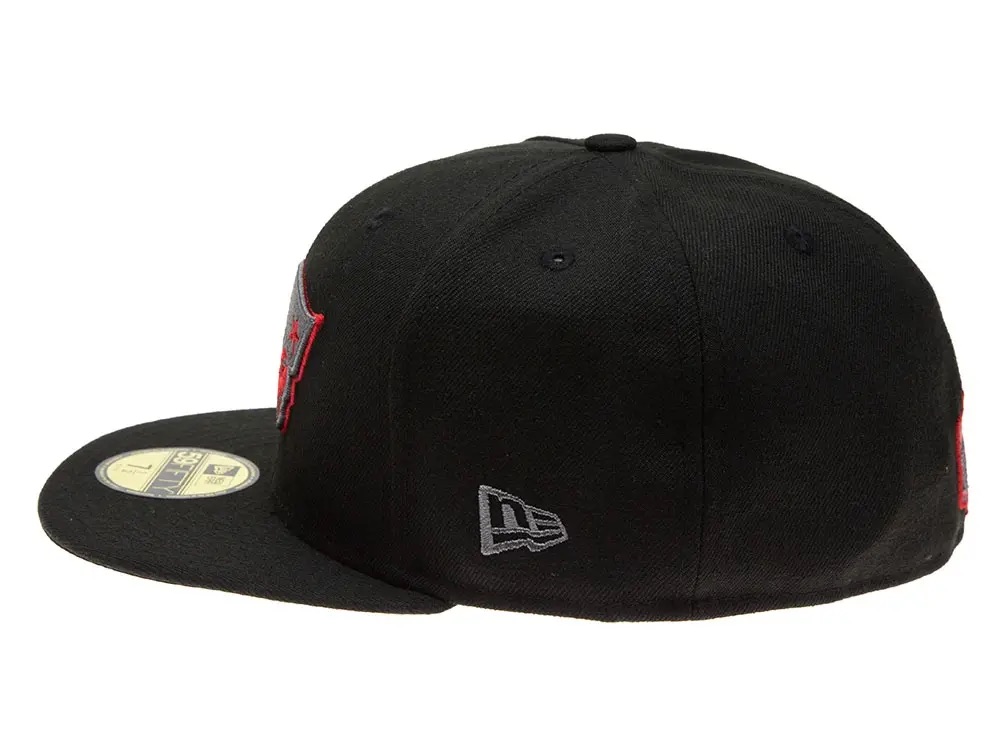 New Era New England Patriots Red Graphite 59Fifty Fitted Cap