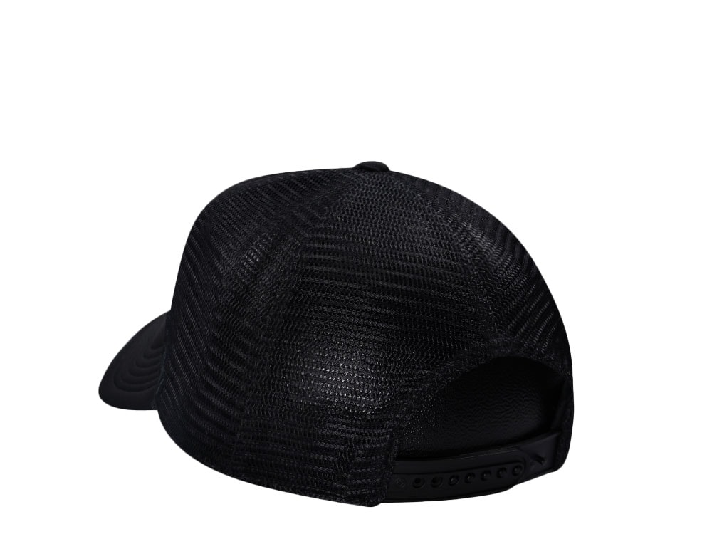 47Brand Chicago Blackhawks Black Tri Tone Foam Offside Trucker Snapback Cap